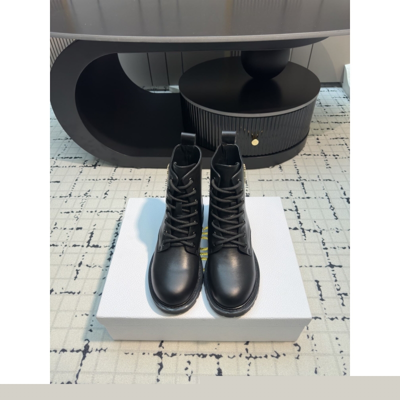 ch**an D*or boots